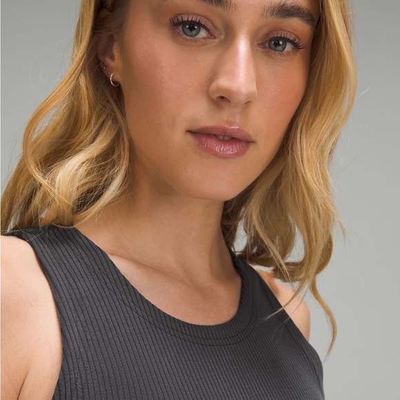 ❌SOLD❌Lululemon | Ribbed Softstreme Cropped Tank - Picture 5 of 11